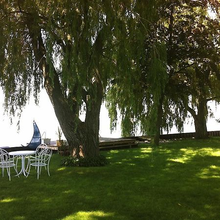 Point Pelee Lakeshore B&B เลมมิงตัน ภายนอก รูปภาพ